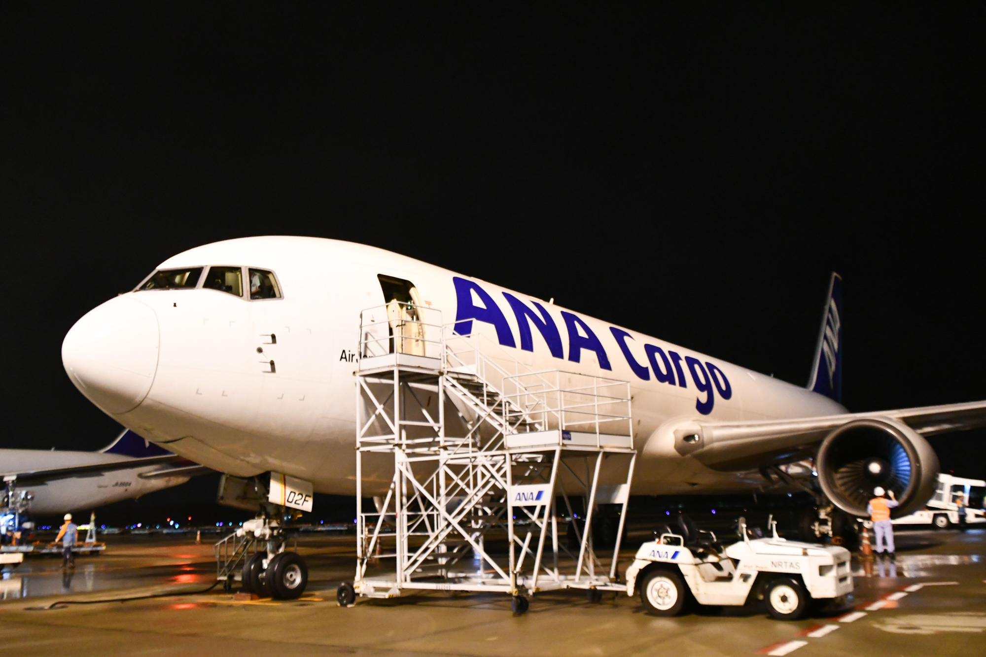 ANA to Introduce Boeing 767 Freighters for Flights Between 